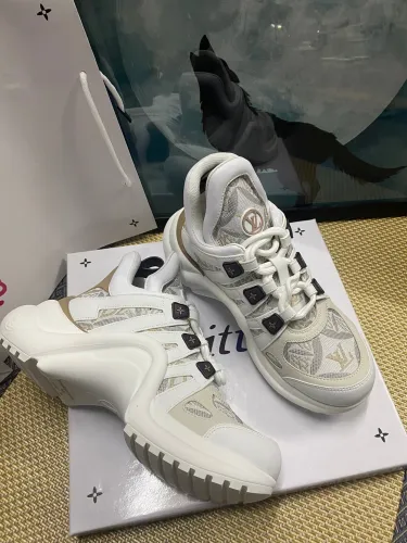 women flat sneakers shoes, size 35-41, with box , SS110-163