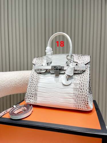 leather bag, AAAAA,Size 30*21*16cm,no box,  B130-18