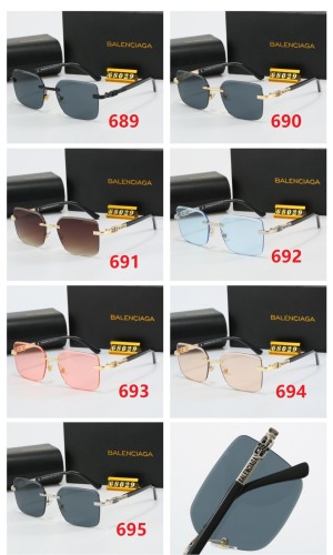 Blue light blocking sunglasses with the box and case ,G25-689-695