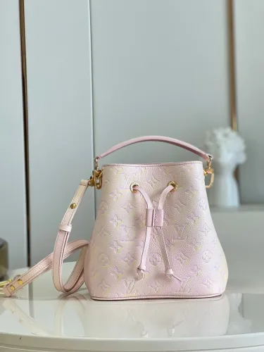 Leather bag ,AAAAA ,size 20*20*13cm ,no box, B110-93