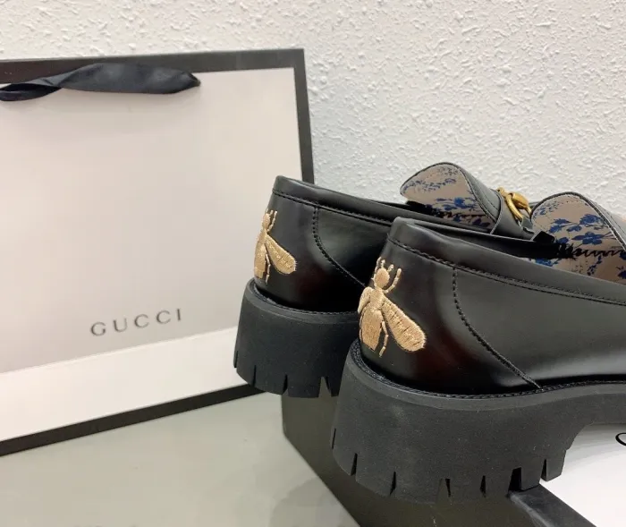 women flat shoes, size 35-39, with box , SS60-1039