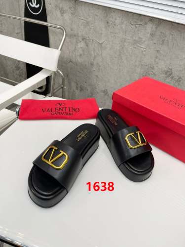 Flat leather sandals slippers , size 35-41 ,with box, SS60-1638-1642