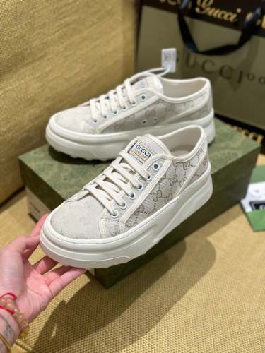Women Platform canvas  shoes, size 35-40, SS70-1745