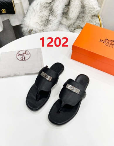 Flat leather sandals slippers , size 35-44 ,with box, SS70-1202-1207