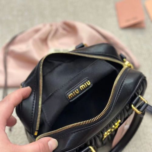 Split Leather  bag ,4A , size 19X13X6cm ,no box,  B68-6065-6067