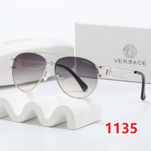 Blue light blocking sunglasses with the box and case ,G25-1135-1142