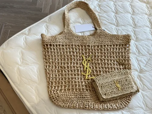 Straw raffia shopping bag mother  beach bag ,4A , size 40x37cm ,no box,  B75-2984