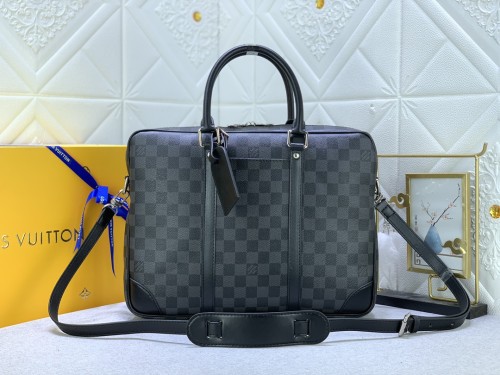 Leather bag ,5A ,size 36.5x27.5x6cm,no box,  B110-280