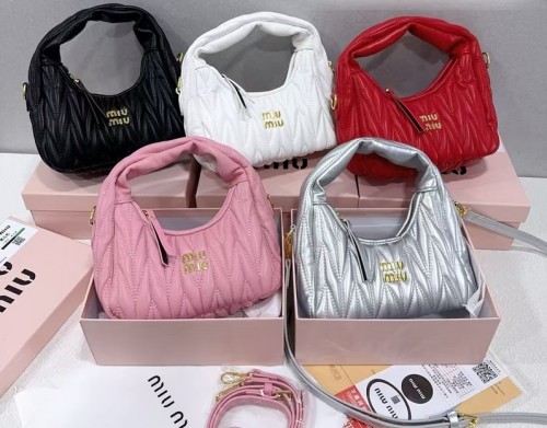 PU bag bag , budget,no box, size 22x11x9cm, B35-1079-1083
