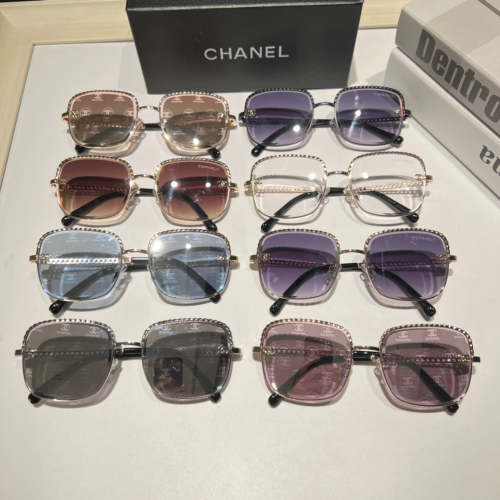 Blue light blocking sunglasses with the box and case ,G25-2433-2440