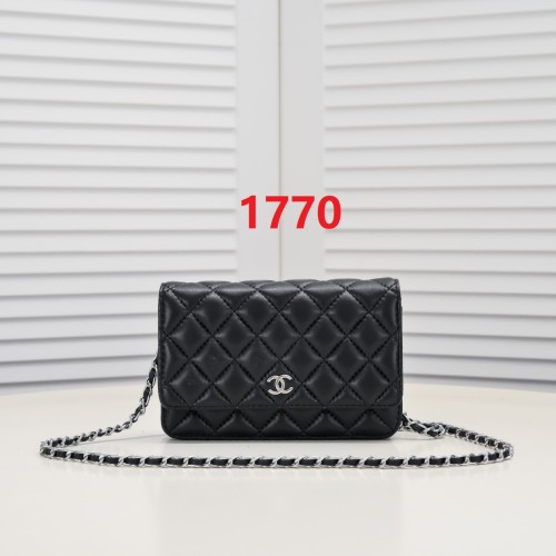 33814，Leather bag ,5A , size 19x12x5cm ,no box,  B88-1770