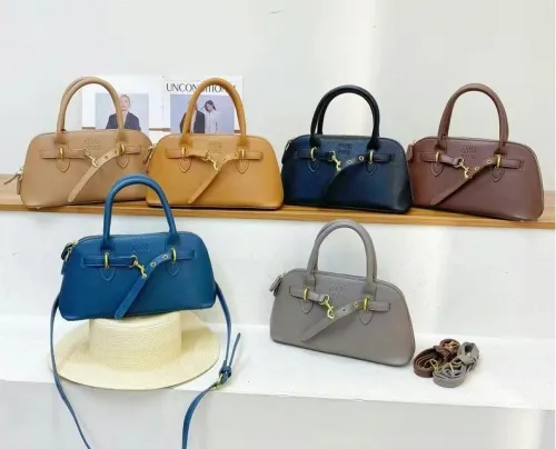 PU leather bag ,budget , size 30x16x7.5cm,no box,  B35-164-169