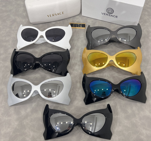 Blue light blocking sunglasses with the box and case ,G25-960-966