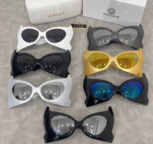 Blue light blocking sunglasses with the box and case ,G25-960-966