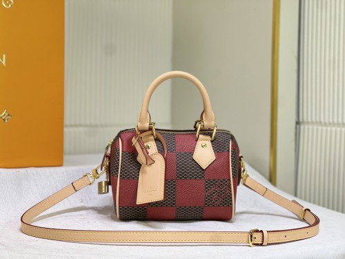 M40611，Leather bag ,5A , size 18x12x10cm ,no box,  B75-2978