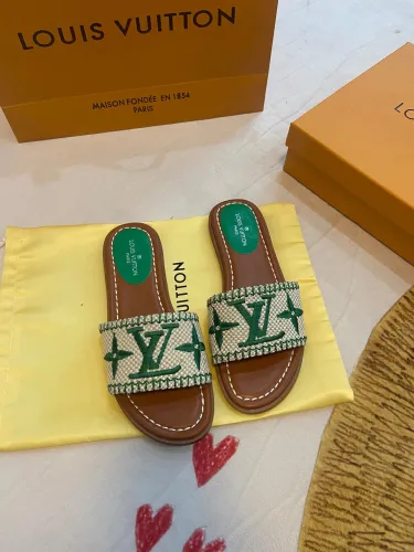 Flat leather sandals slippers , size 35-41 ,with box, SS50-922