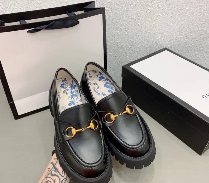 women flat shoes, size 35-39, with box , SS60-1039