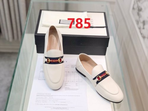 flat shoes  size 35-44, with box, SS60-785