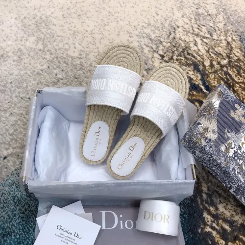 Flat sandals slippers , size 35-40 ,with box, SS60-1493-1497