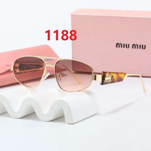 Blue light blocking sunglasses with the box and case ,G25-1188-1195