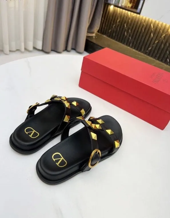 Flat leather sandals slippers , size 35-40 ,with box, SS70-1226-1231