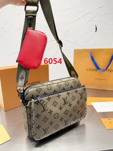 Split Leather  bag ,3A , size 25x18cm ,no box,  B68-6054
