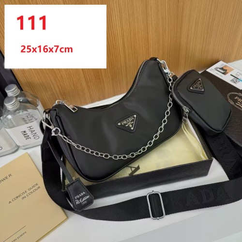 Nylon bag，budget,size 25x16x7cm, B28-111