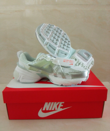 Women men  runner sneaker shoes,  with box,size 36-45，SS70-84