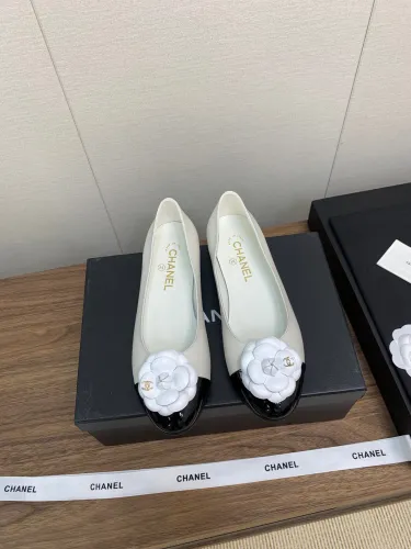 Women flat shoes,  size 35-40, SS60-203-205