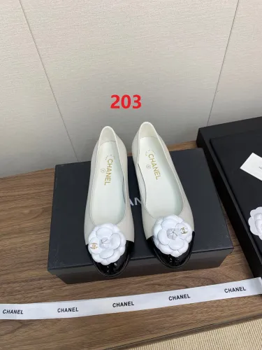 Women flat shoes,  size 35-40, SS60-203-205