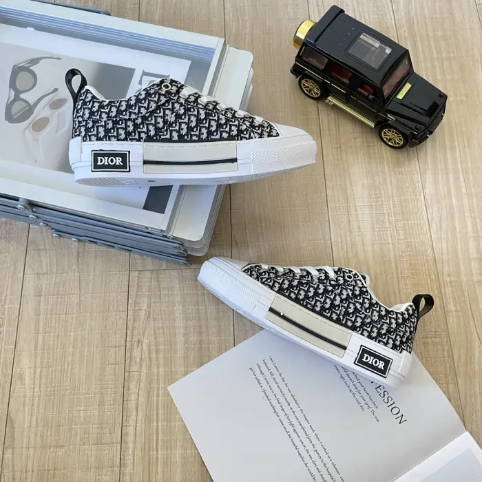Women men flat sneaker shoes,size 35-46, SS70-1864-1867