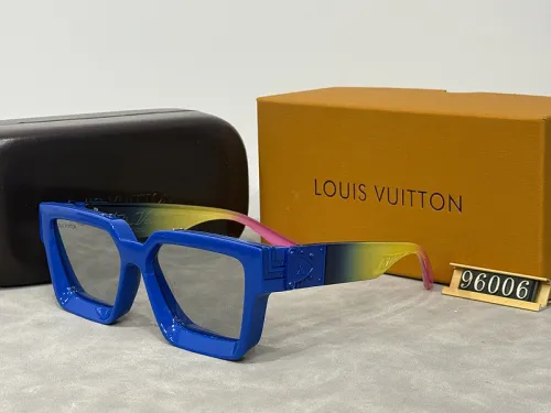 Blue light blocking sunglasses with the box and case ,G25-1231-1244