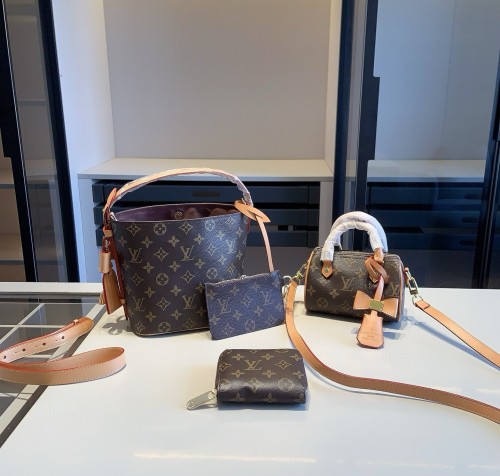 Split leather bag a set,3A ,no box,  B75-222