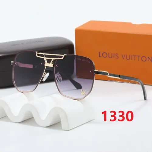 Blue light blocking sunglasses with the box and case ,G25-1330-1336