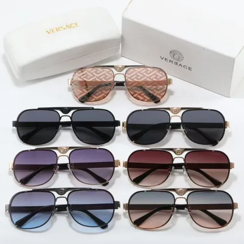 Blue light blocking sunglasses with the box and case ,G25-1351-1357