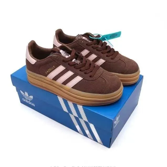 Women sneaker shoes, with box, size 35.5-42, SS60-459-673