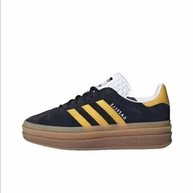 Women sneaker shoes, with box, size 35.5-42, SS60-459-673