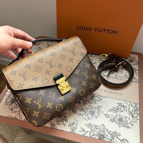 Split leather bag ,3A , size 25x18cm,no box,  B68-121-122