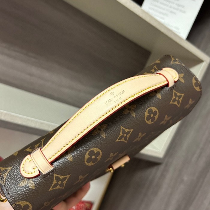 Split leather bag ,3A , size 25x18cm,no box,  B68-121-122