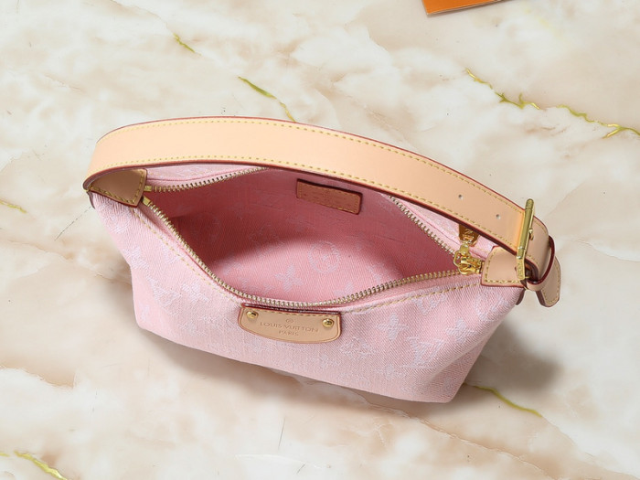 Split leather bag ,4A , size 20.5*6*16 cm, no box,  B68-131
