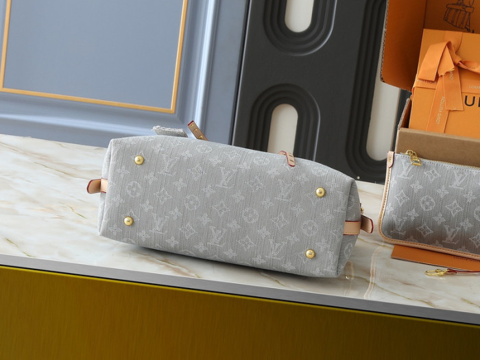 Split leather bag ,4A , size 29*24*12 cm or 39*30*15cm, no box,  B80-45