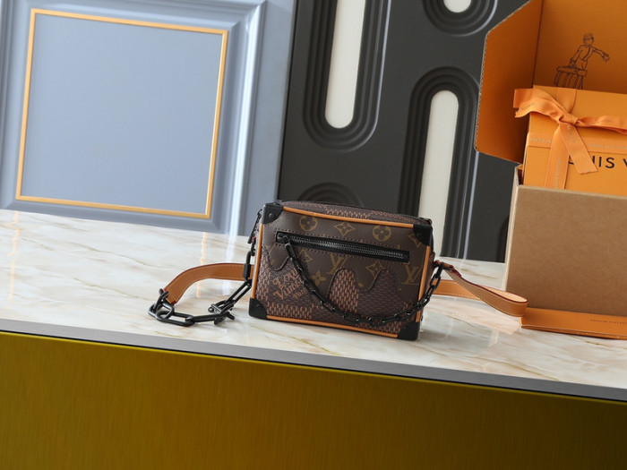 Split leather bag ,4A , size 18.5*13*8cm, no box,  B75-235-240