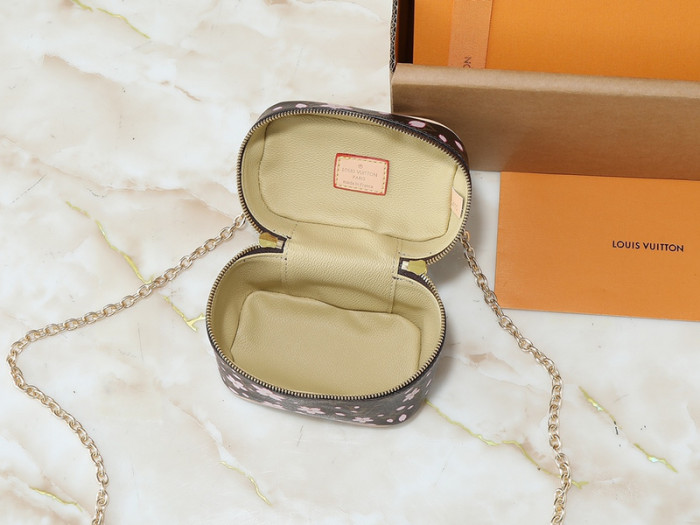 Split leather bag ,4A , size 14*10.2*8.5 cm or 20*13.5*12cm or 24*17*14cm, no box,  B75-249
