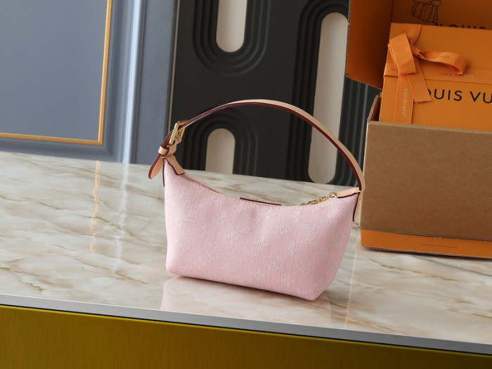 Split leather bag ,4A , size 20.5*6*16 cm, no box,  B68-131
