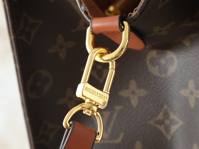 Split leather bag ,4A , size 41*34*19cm, no box,  B80-36