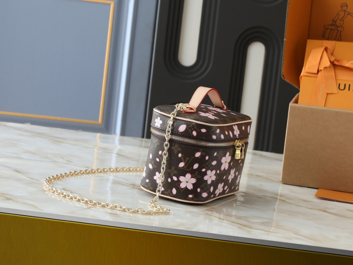 Split leather bag ,4A , size 14*10.2*8.5 cm or 20*13.5*12cm or 24*17*14cm, no box,  B75-249