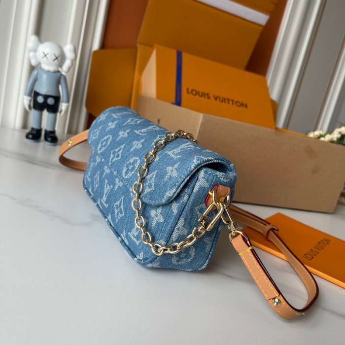 Split leather bag ,4A , size 23.5*12*4.3cm, no box,  B68-123-127