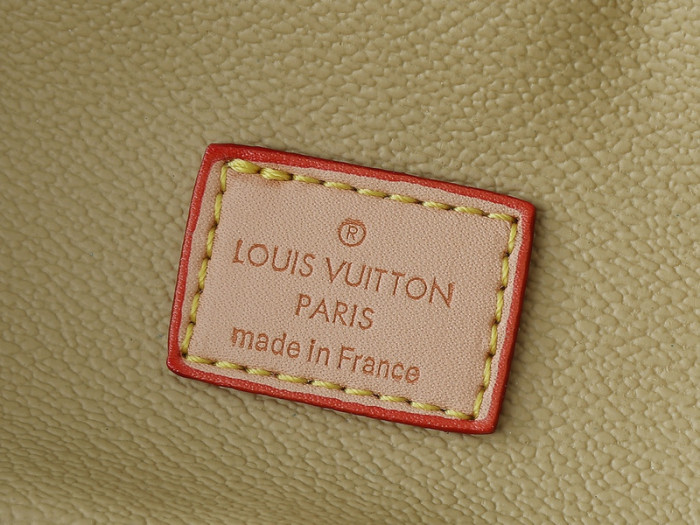 Split leather bag ,4A , size 14*10.2*8.5 cm or 20*13.5*12cm or 24*17*14cm, no box,  B75-249