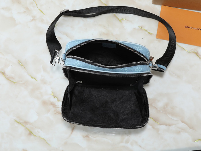 Split leather bag ,4A , size 24*16*8 cm, no box,  B75-246