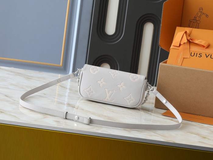 Split leather bag ,4A , size 23.5*12*4.3cm, no box,  B68-129-130
